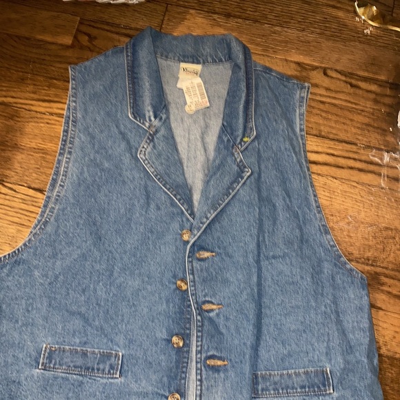 Vintage Vivaldi Jeanswear denim vest BNWT - rock out with this Fab Classic Brand - Picture 3 of 4